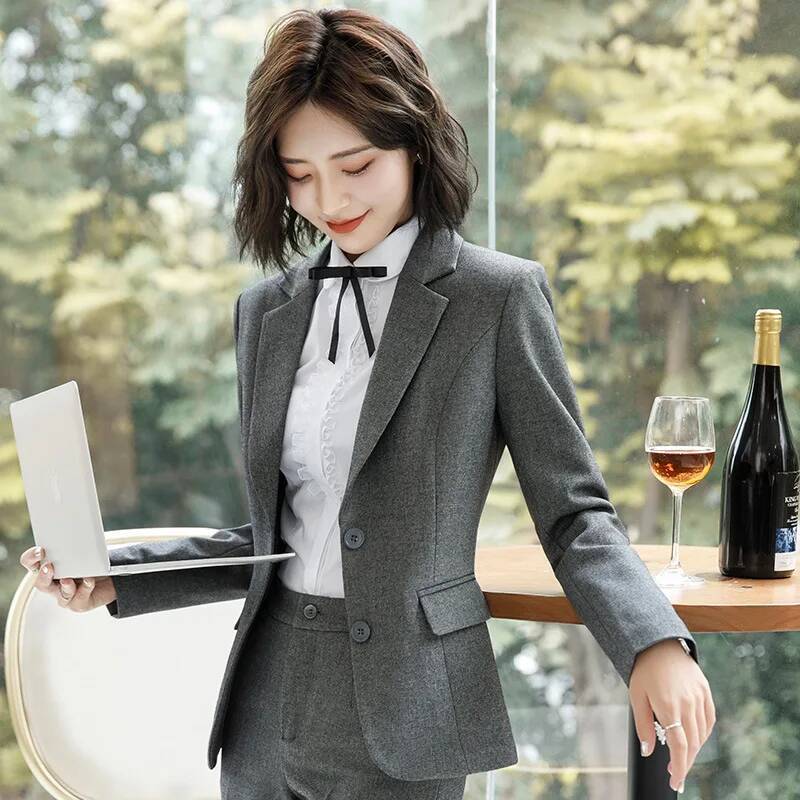Formal Winter Wear Women Jacket - 斬新なグレーのフォーマルブレザーとジャケット、コート、長袖、ビジネスウーマン、プロフェッショナル、ワークウェア、アウター、レディースオフィスブレザー、トップス