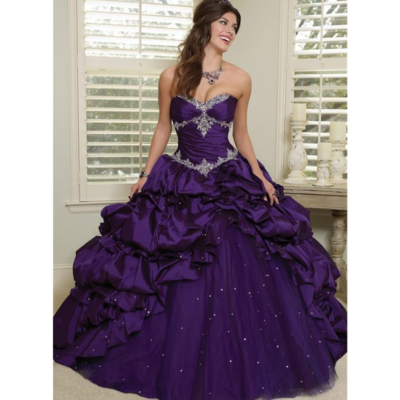 ゴシックパープルのウェディングドレスクリスタルビーズカスタマ - Victorian Women'S Formal Wear のレビューと価格
